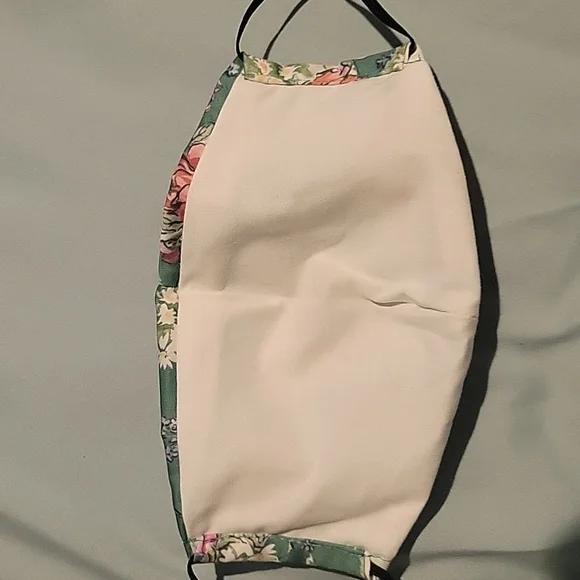 Mask - Picture 3 of 4